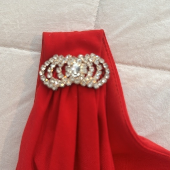 Betsy Adam’s red dress with diamonds on the shoulder. Made in USA 🇺🇸 - Picture 12 of 13